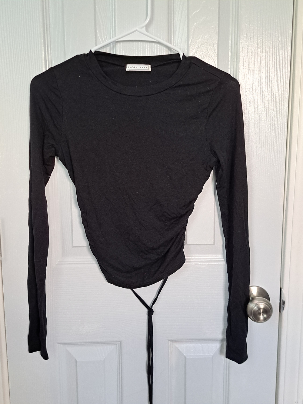 Emory Park Black Long-Sleeve Cinch Front Top